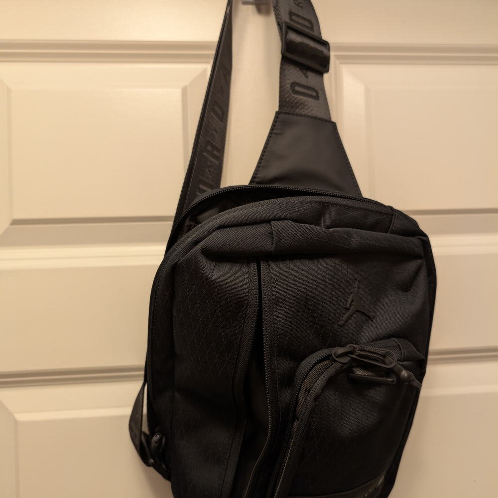 Jordan Men's Collectors Crossbody Bag